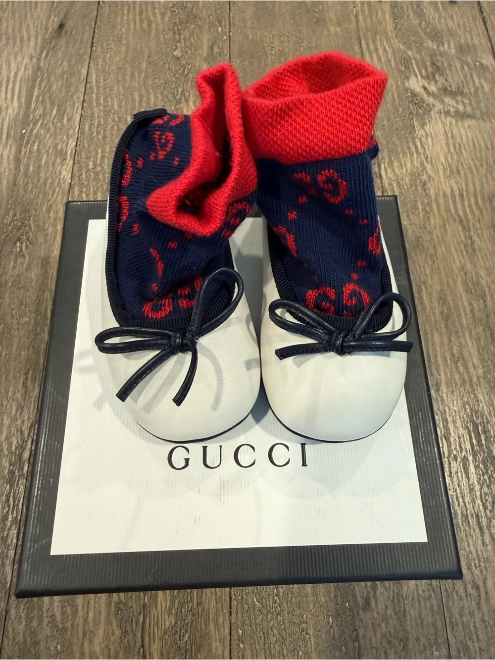 Gucci baby girl flats